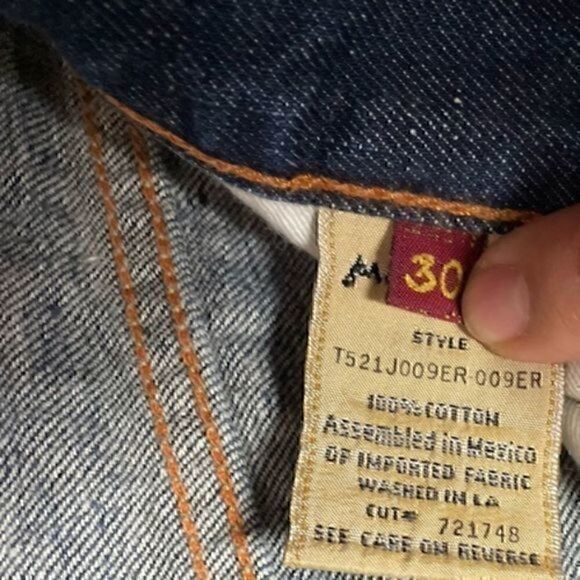 EUC Women’s 7 for All Mankind Straight Leg Jeans size 30 - Picture 4 of 9